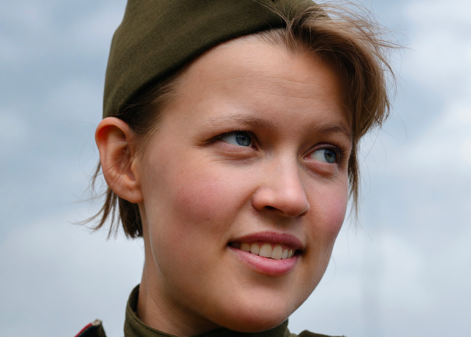 https://admin.artinki.ru/uploads/1778234593256-616957345-fragment-restavracii.jpg